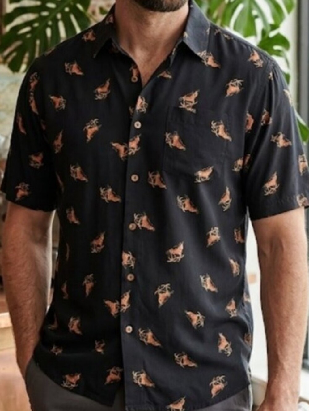 Cutter & Buck Black Short-Sleeve Button-Up Shirt with Orange Pattern